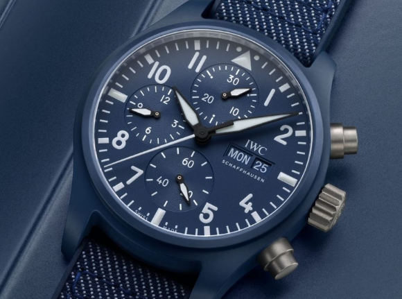 <b>萬國腕表表帶弄臟了要怎么清洗？（表帶清洗方法）</b>